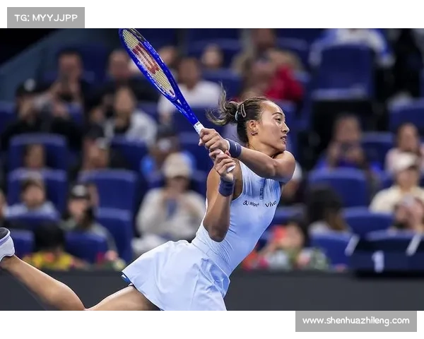 郑钦文复出首秀轻松取胜 坦言仍感轻微疼痛继续坚持比赛